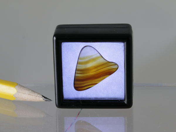 Lighted banded agate light box, 1:12 scale