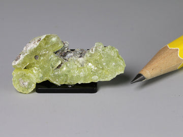 Yellow brucite, Pakistan