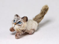 Side, Longhaired cat, 1:12 dollhouse miniature