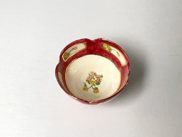 Teresa Welch porcelain bowl, red, floral