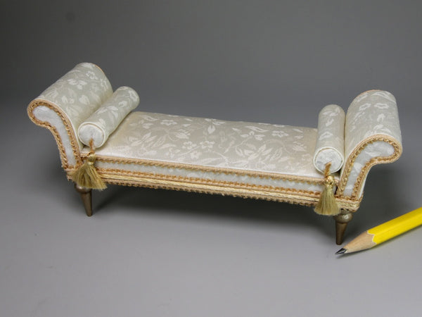 Dollhouse chaise longue by Lyntel