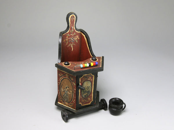 1:12 scale Hinderloopen potty chair for dollhouse with pot