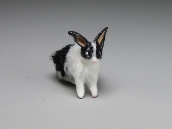 Front, Dollhouse miniature black and white rabbit, Alice Zinn