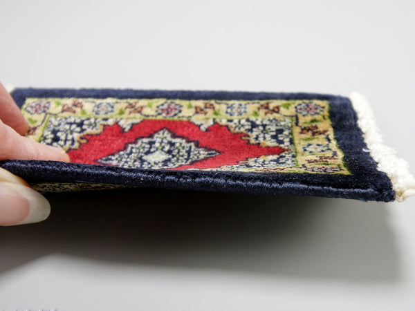Edge of Barry Dawson Classic carpet for dollhouse